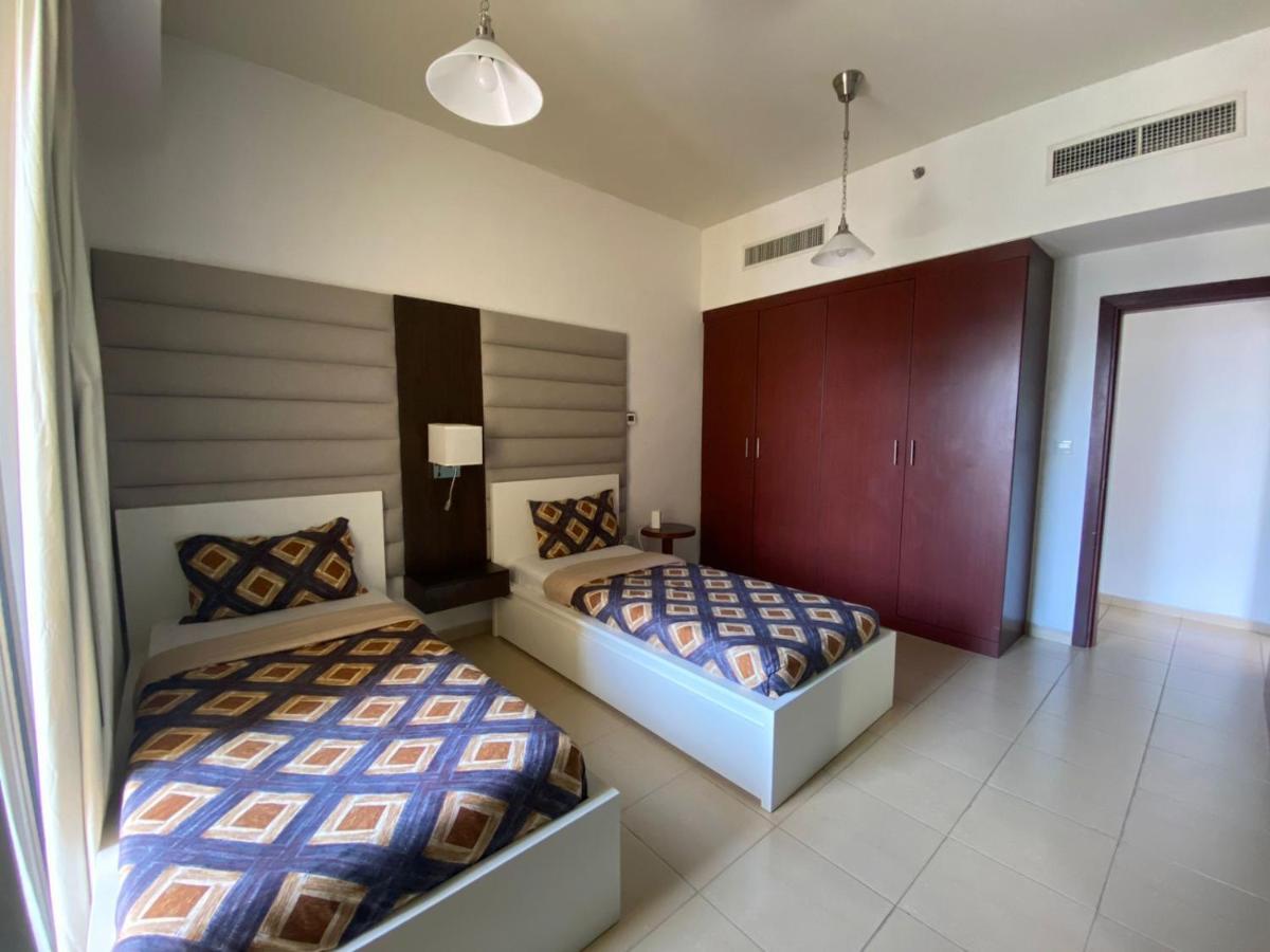 Al Mashreq Huge 2 Bedroom Rimal 1 Dubai Bagian luar foto